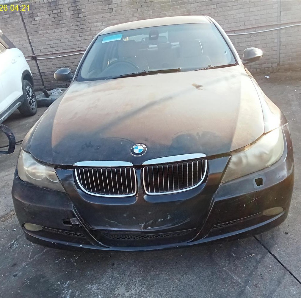 BMW 323I E90