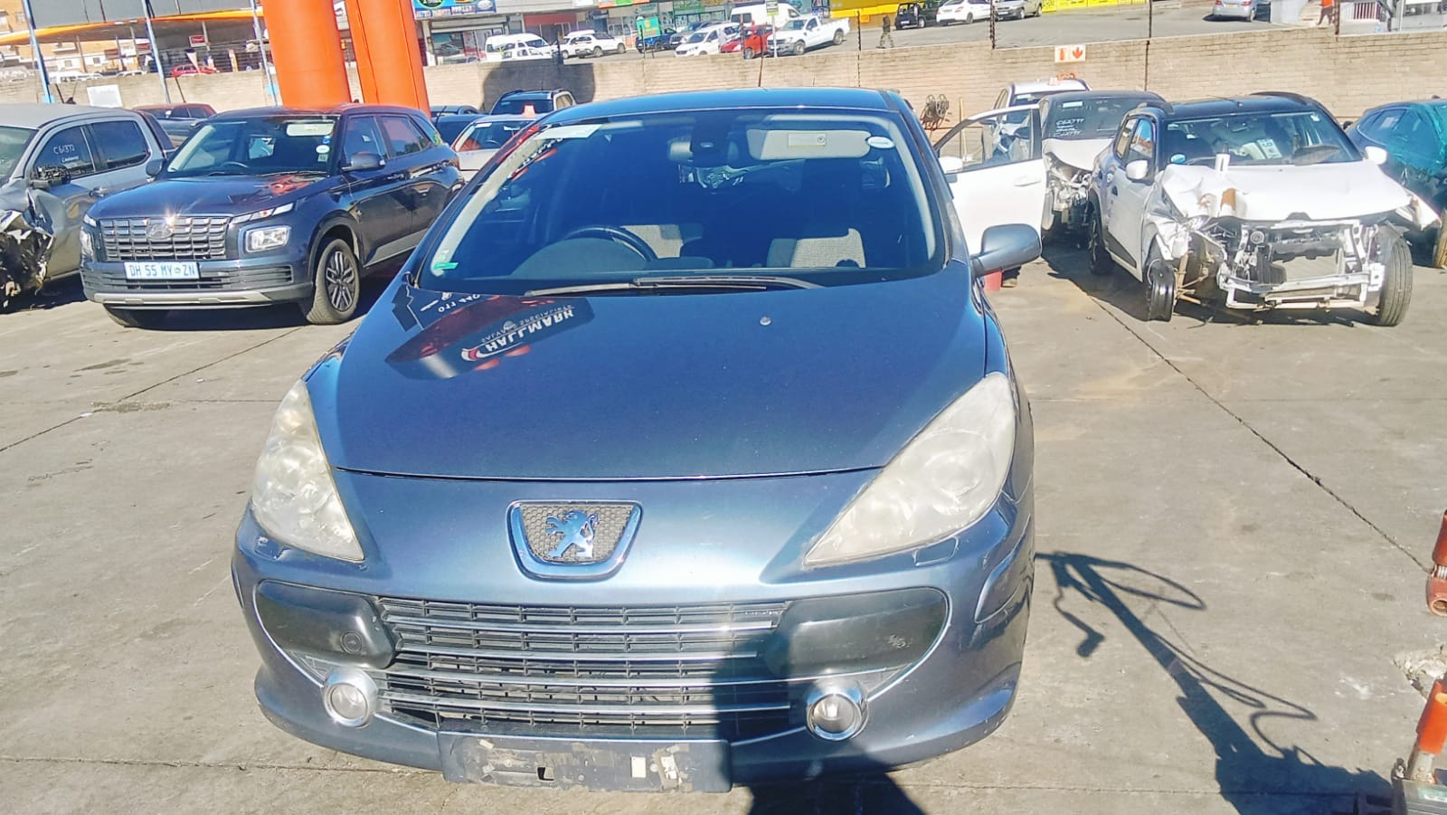 PEUGEOT