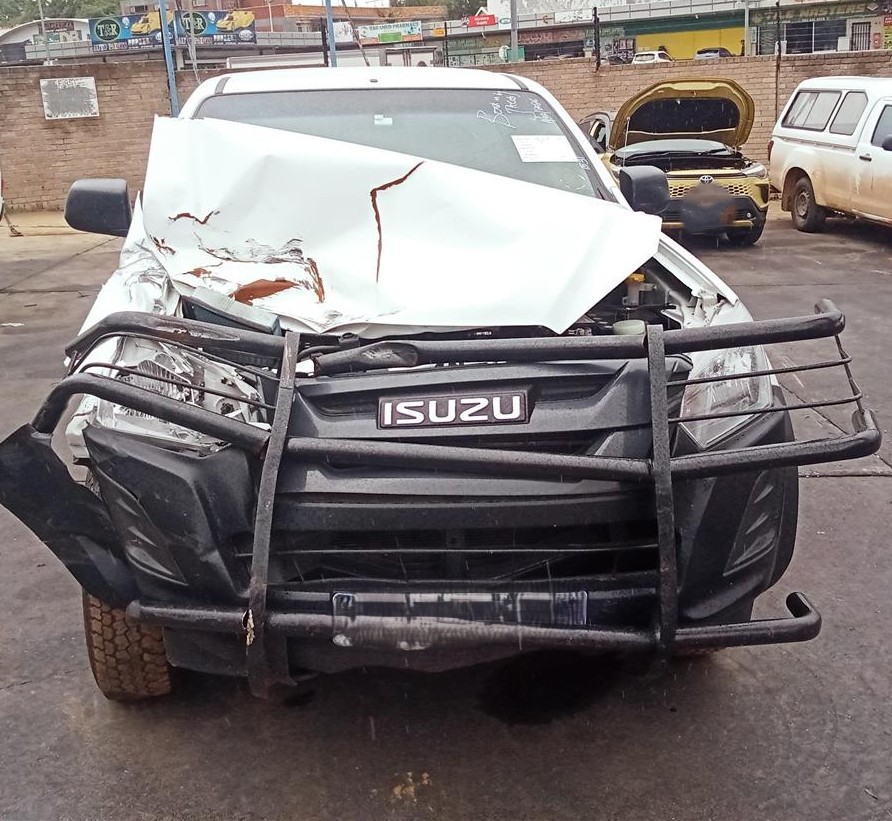 ISUZU