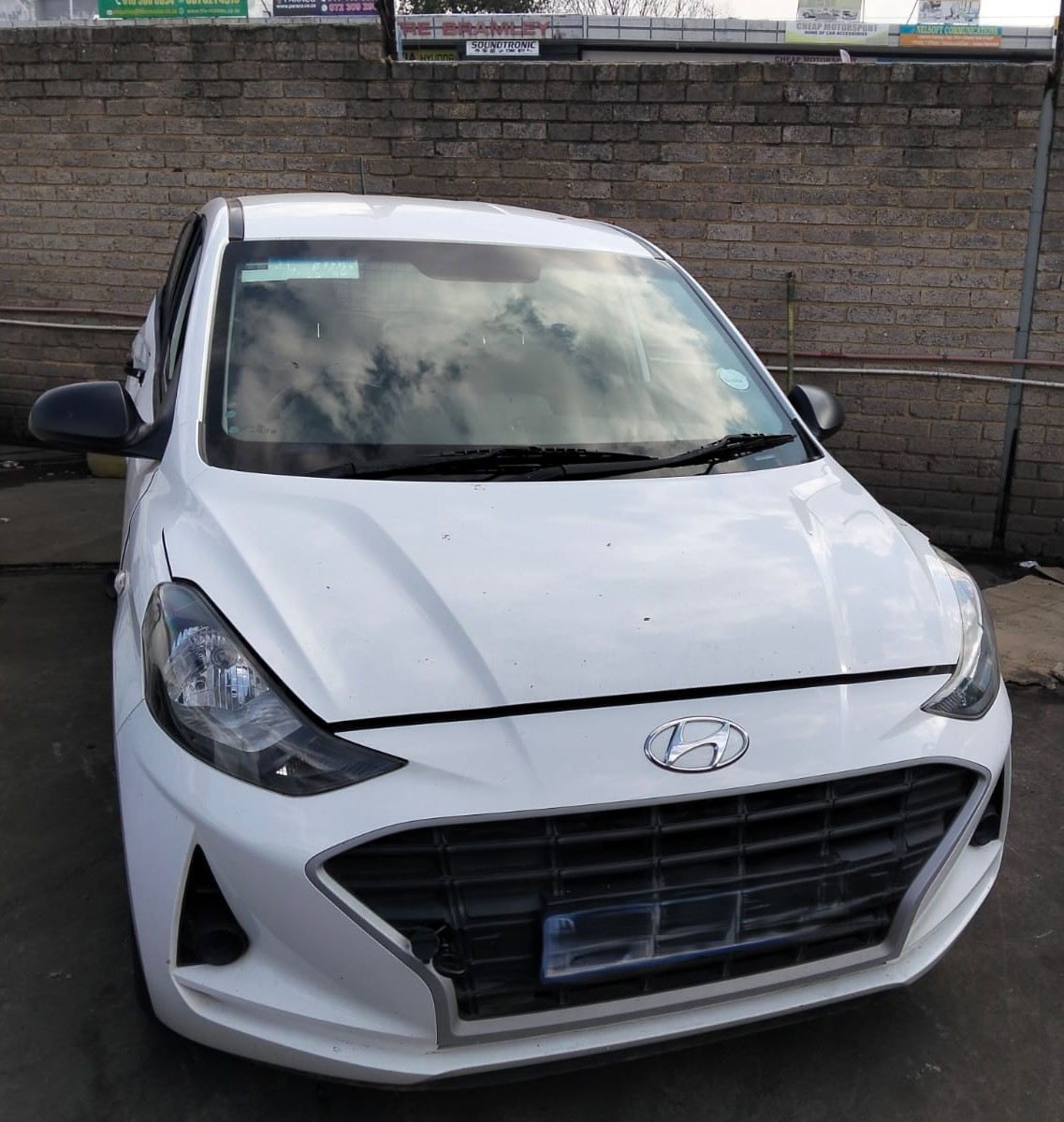 HYUNDAI